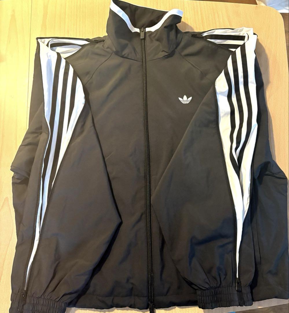adidas ADILENIUM シーズントラックトップ