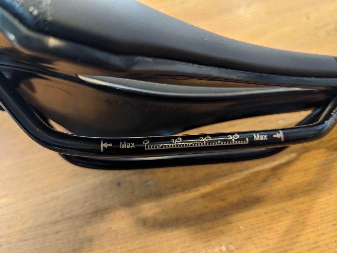 Prologo Dimension NDR 143 サドル