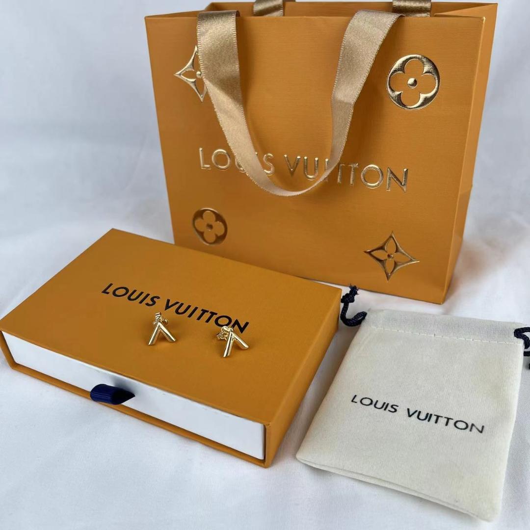 美品 LOUIS VUITTON ルイヴィトン ピアス エセンシャルV