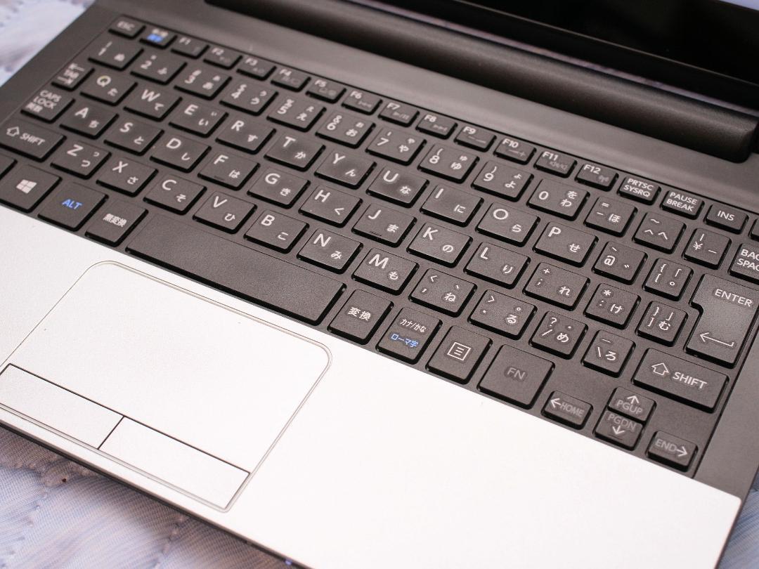 新作爆買い 東芝 TOSHIBA dynabook 4GB 320GB タッチパネル C3Kmd-m86282623977 本物保証新作