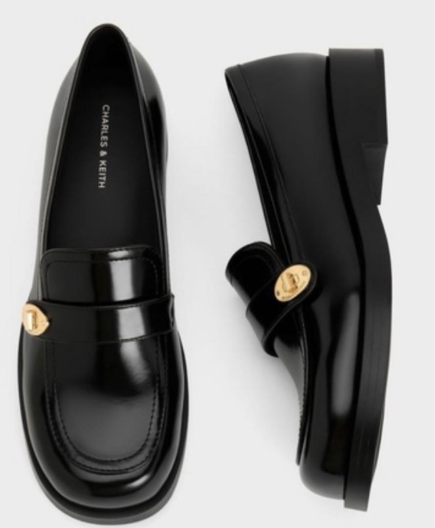 CHARLES & KEITH ブラックローファー 22.5cm - メルカリ