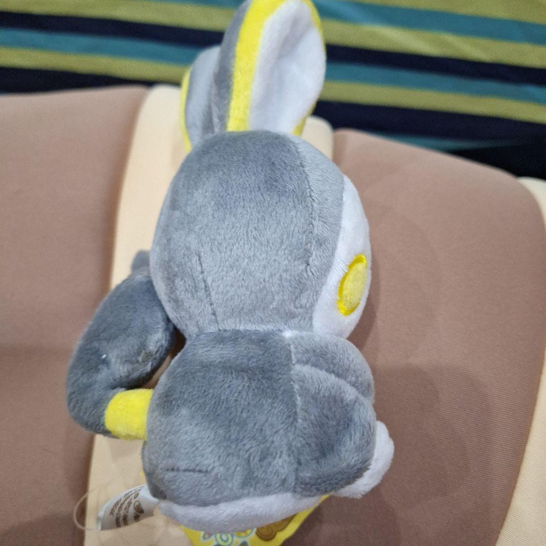 ポケモンセンター　エモンガ　キャンバス　マスコット　ぬいぐるみ