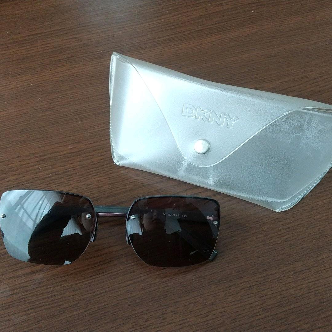 DKNY サングラス DKNY サングラス
