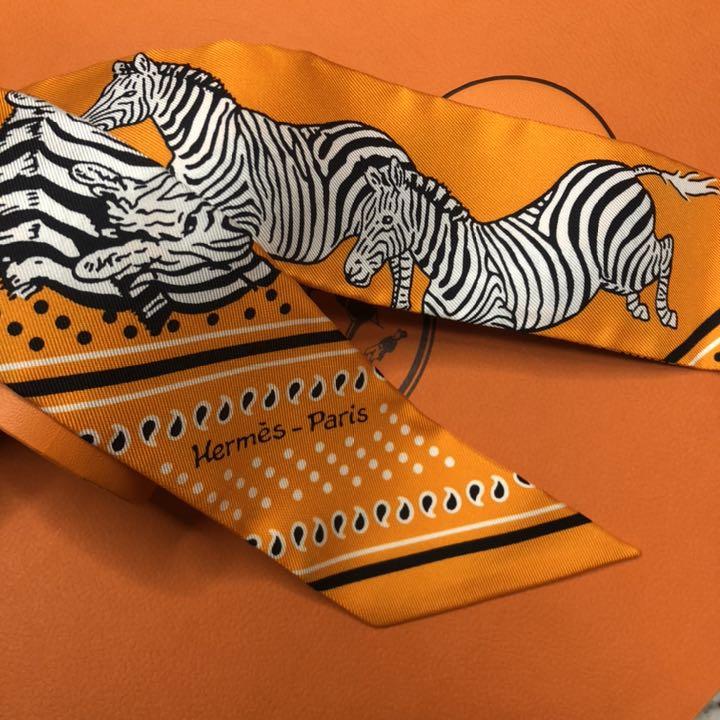 セール2022 エルメス Les Zèbres Bandana 4WAST-m86305169927 HERMES ツイリー 最新作格安