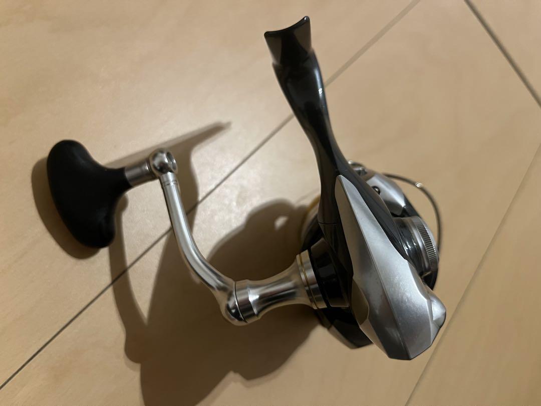 SHIMANO Vanquish C3000HG リール