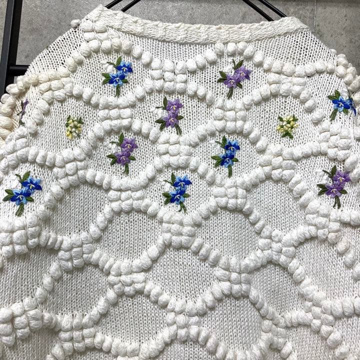 US古着》アランニット/セーター カーディガン 刺繍 花柄 レディース2XL程-