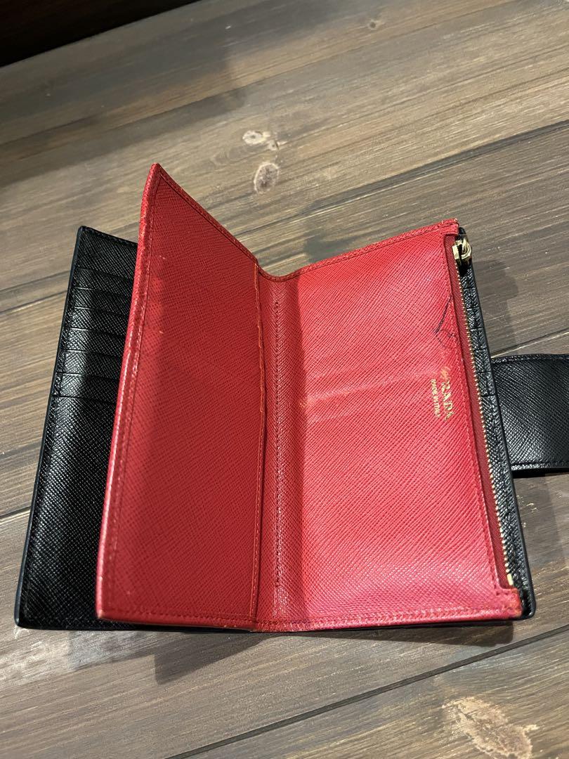 PRADA サフィアーノ　長財布