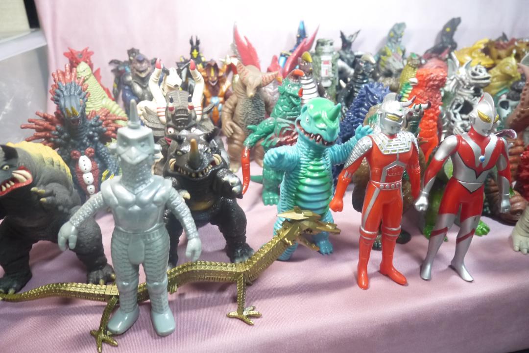 【まとめ売り】ウルトラマン・怪獣 ソフビ 計66体セット ウルトラ怪獣シリーズ 怪獣ソフビ 66体セット - メルカリ