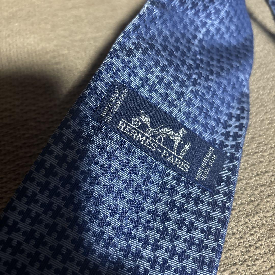 HERMES ダークブルー シルクネクタイ - メルカリ