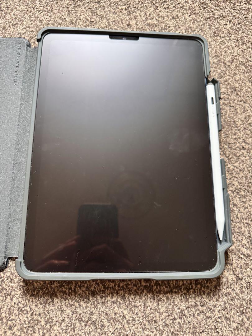 M1 iPadAir5 256G ケース純正 ペンシル社外付き 訳有 M1 iPadAir5 256G ケース純正 ペンシル社外付き 訳有