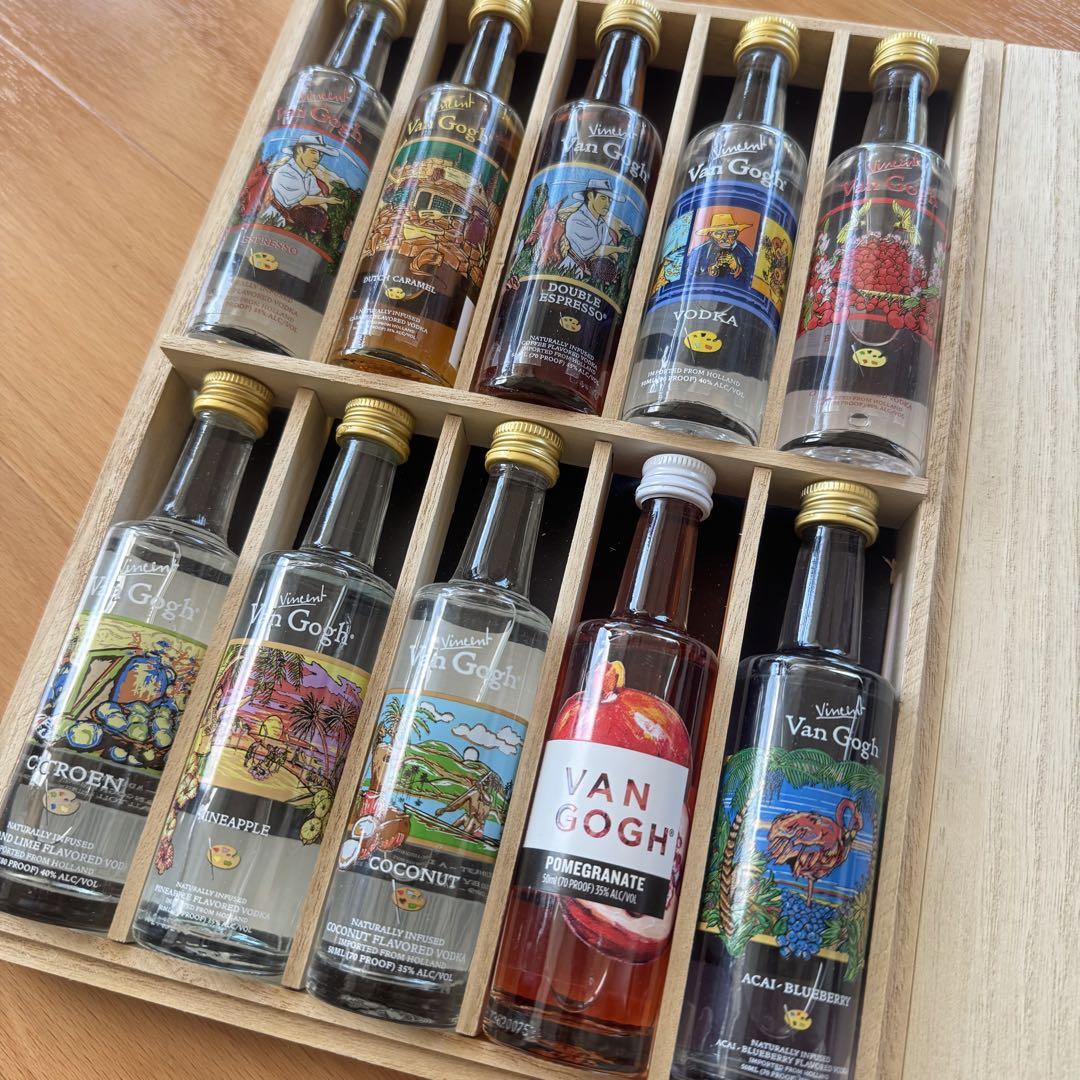 ヴァンゴッホウォッカ Van Gogh Vodka木箱入りミニ10本セット ヴァンゴッホウォッカ Van Gogh Vodka木箱入りミニ10本セット