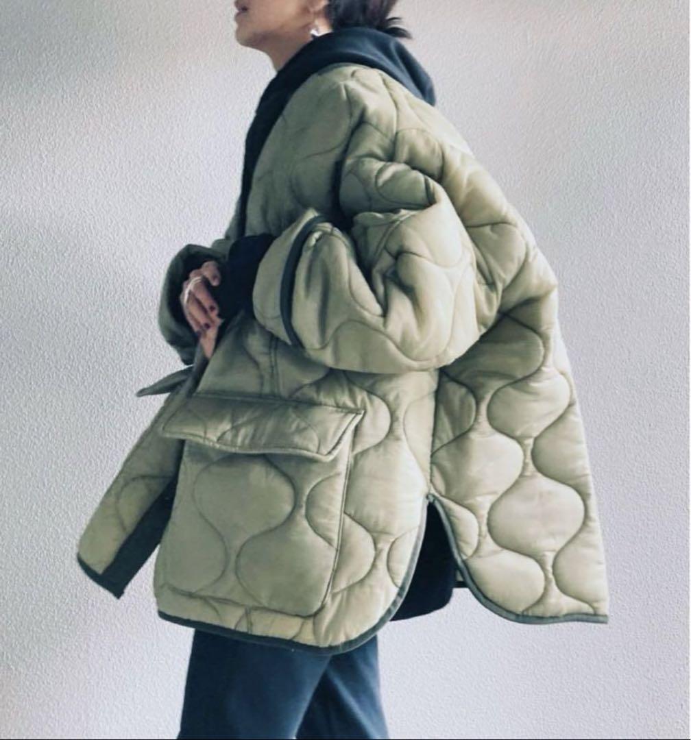 The Frankie Shop キルティングジャケット グリーン Teddy Quilted Jacket - Moss Green – The Frankie Shop
