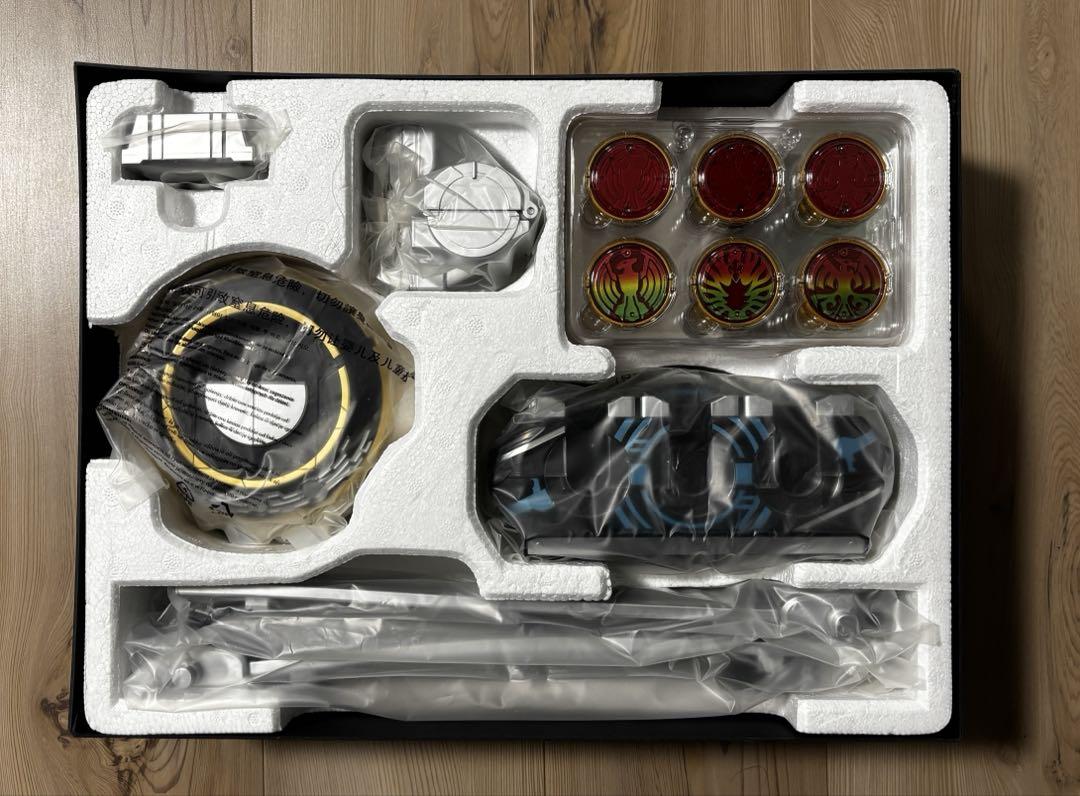 CSMオーズドライバーver.10th、オーメダルホルダー セット販売