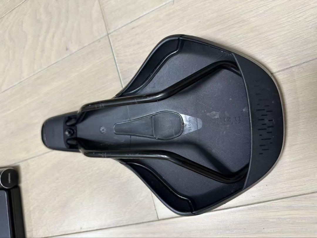 FIZIK フィジーク　RIDON X5 サドル　グラベル用