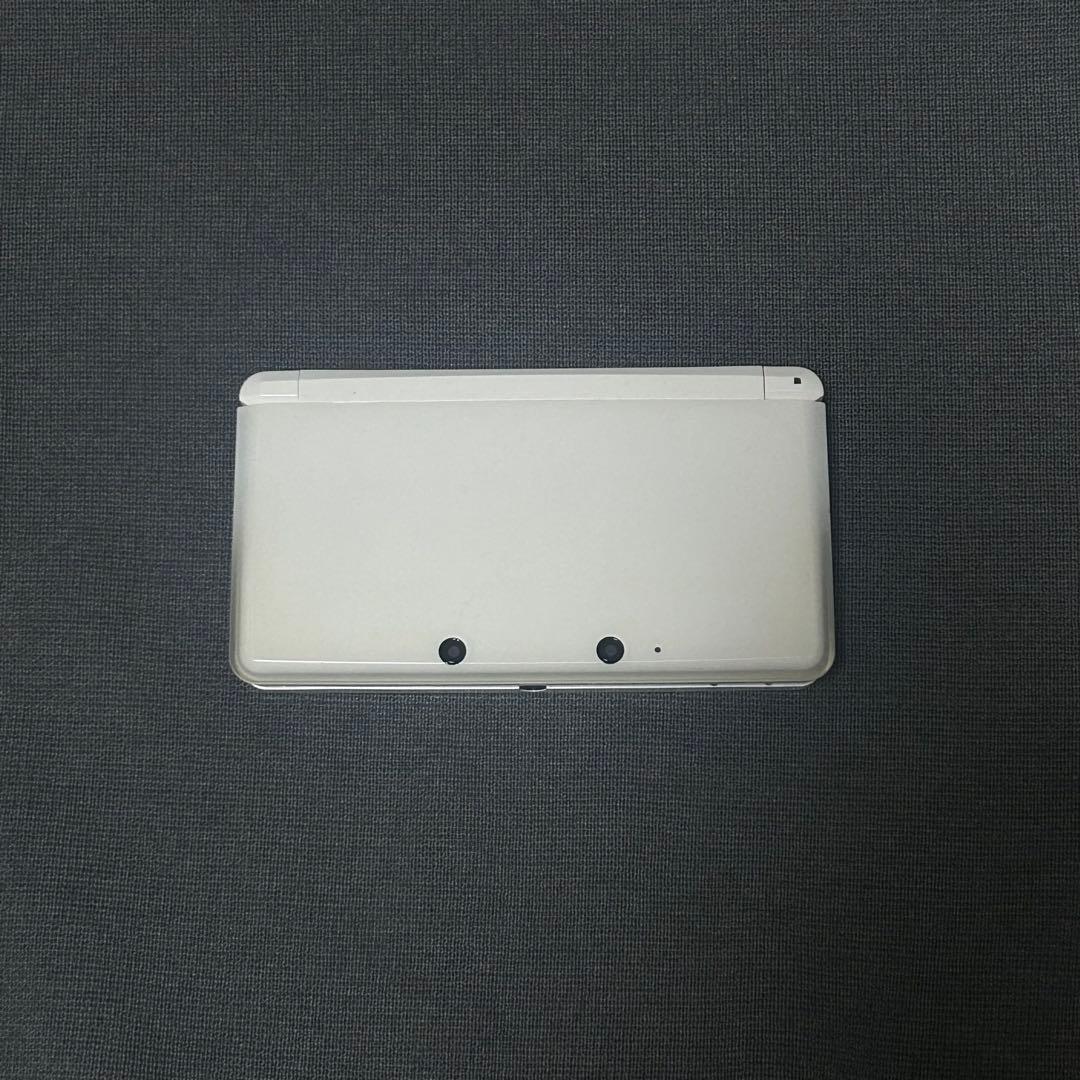 Nintendo 3DSタッチペン充電台カセット付き目立った傷や汚れなし