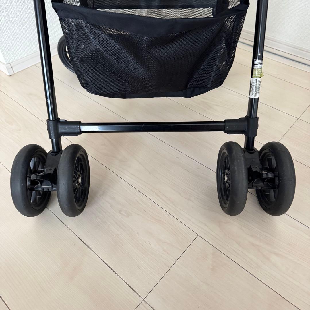 【極美品】Combi ベビーカー メチャカルハンディ α エッグショック