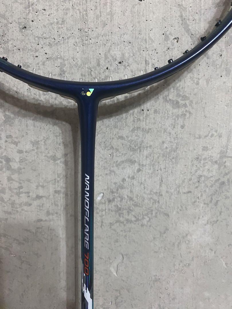 ヨネックス バドミントンラケット ナノフレア700 4UG5