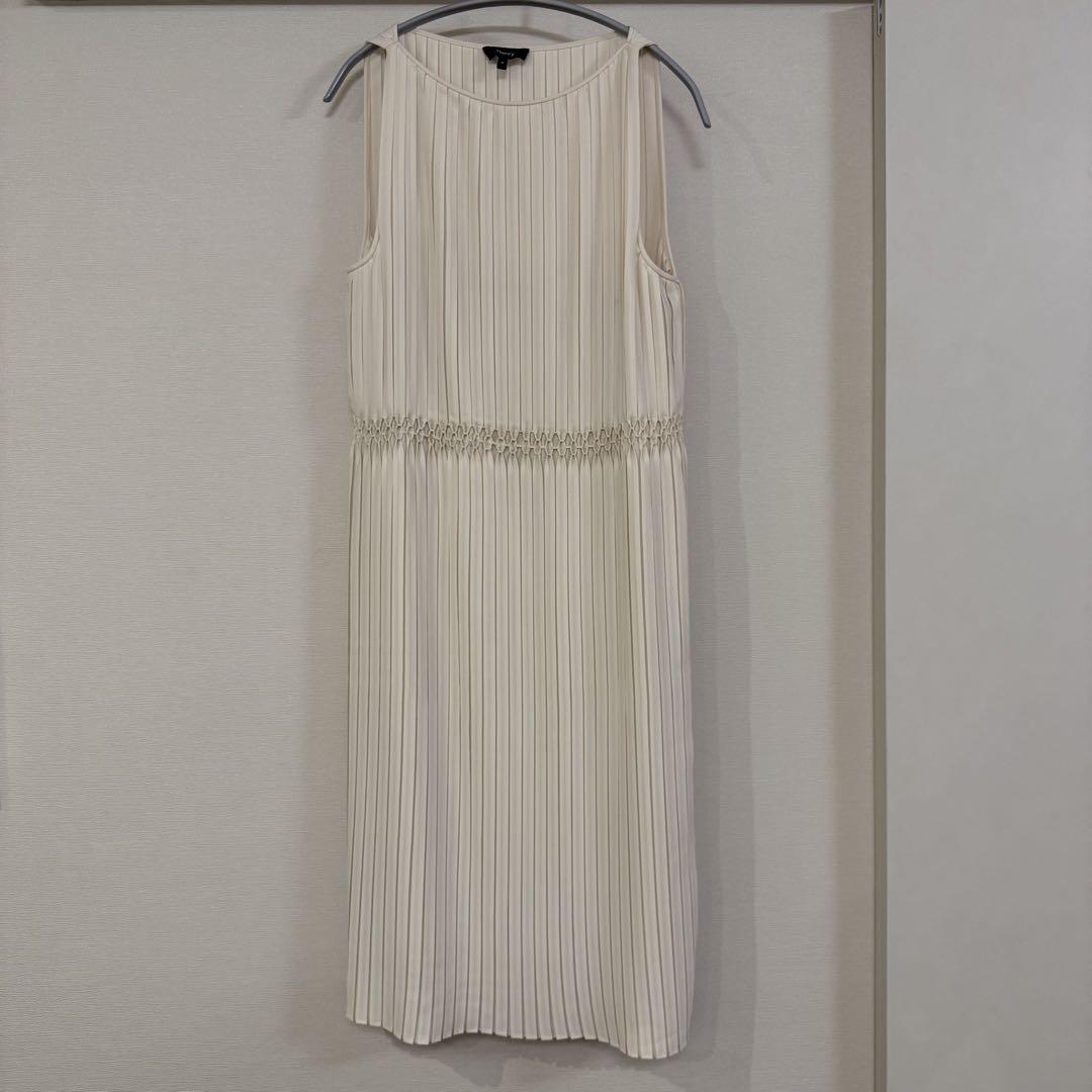 美品 theory/セオリー ワンピース Mサイズ ベージュ 約5万円