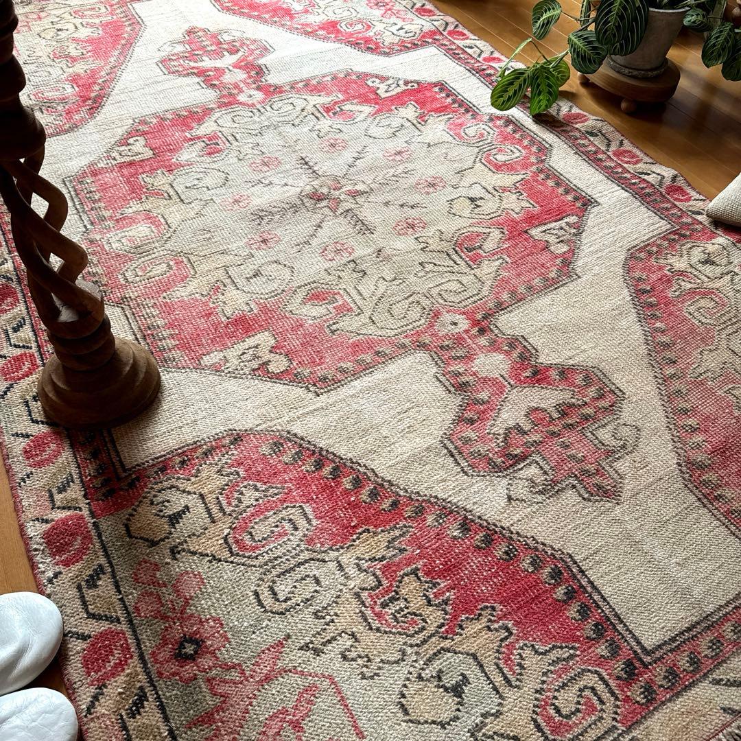 120×199 アヴァノスラグ コーラルレッド×ベージュ トルコヴィンテージラグ 120×199 アヴァノスラグ コーラルレッド×ベージュ トルコヴィンテージラグ