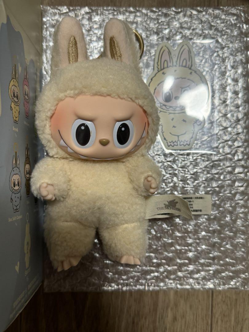 POPMART LABUBU ぬいぐるみ マカロン soymilk 傷あります Pop Mart Labubu The Monsters Exciting Macaron Soymilk Vinyl