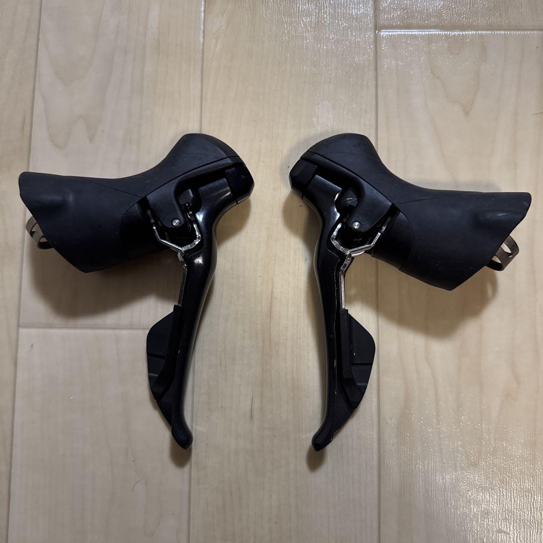 SHIMANO SORA シフター・レバー 3000 シマノ SHIMANO SORA デュアルコントロールレバー ST-R3030 3x9S