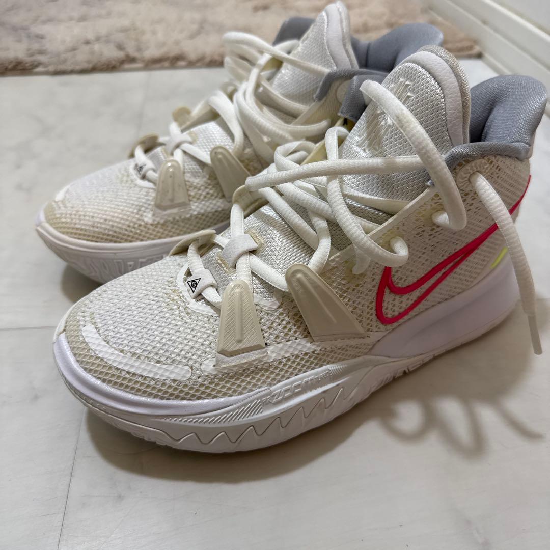 Nike カイリー　カラーカスタマイズ　22.5cm