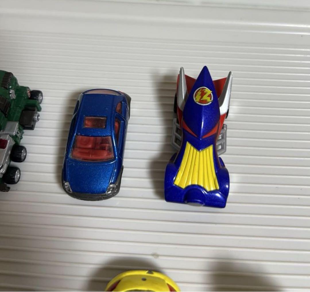 トミカのミニカーのセット
