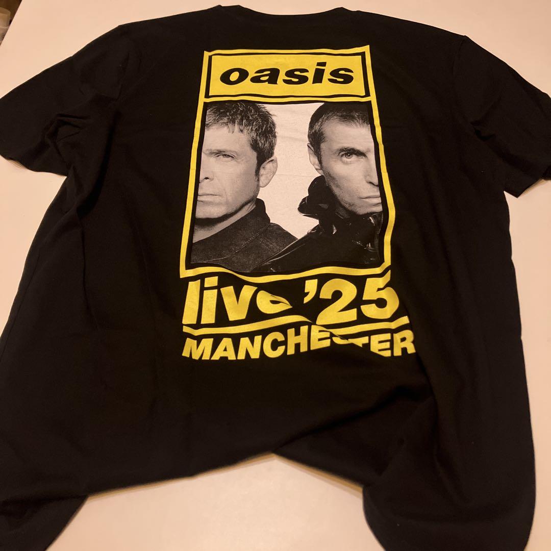 yuuki　Oasis Tシャツ Mサイズ 黒(新品タグ付き) oasis 黒 Tシャツ Mサイズ 12.07.2025 現地購入 - メルカリ