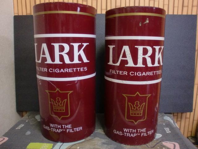ル*ン様 昭和レトロ　赤ラーク LARK スチール缶 ゴミ箱 タバコ ブリキ 2