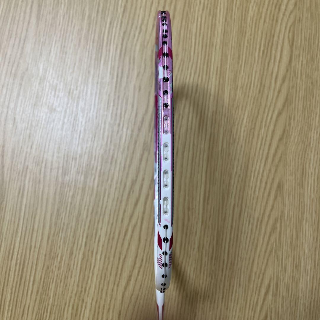 Wilson バドミントンラケット ULTRA HIGH TENSION