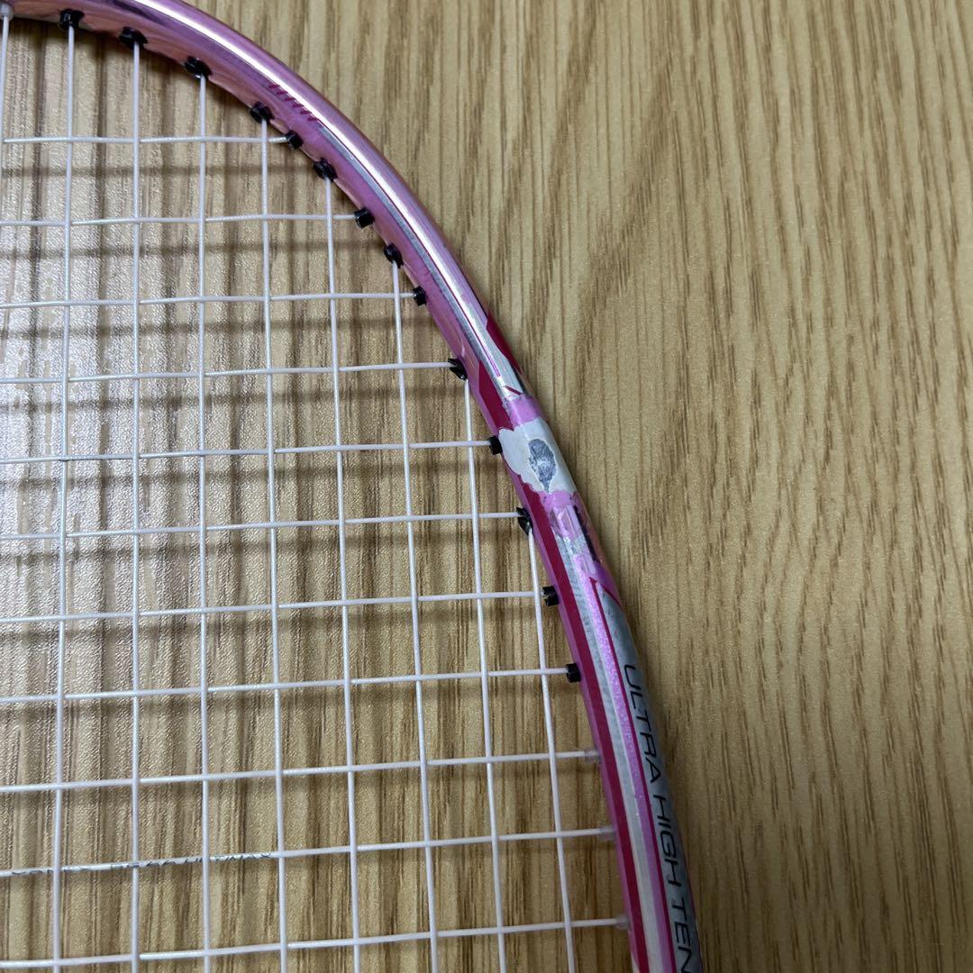 Wilson バドミントンラケット ULTRA HIGH TENSION