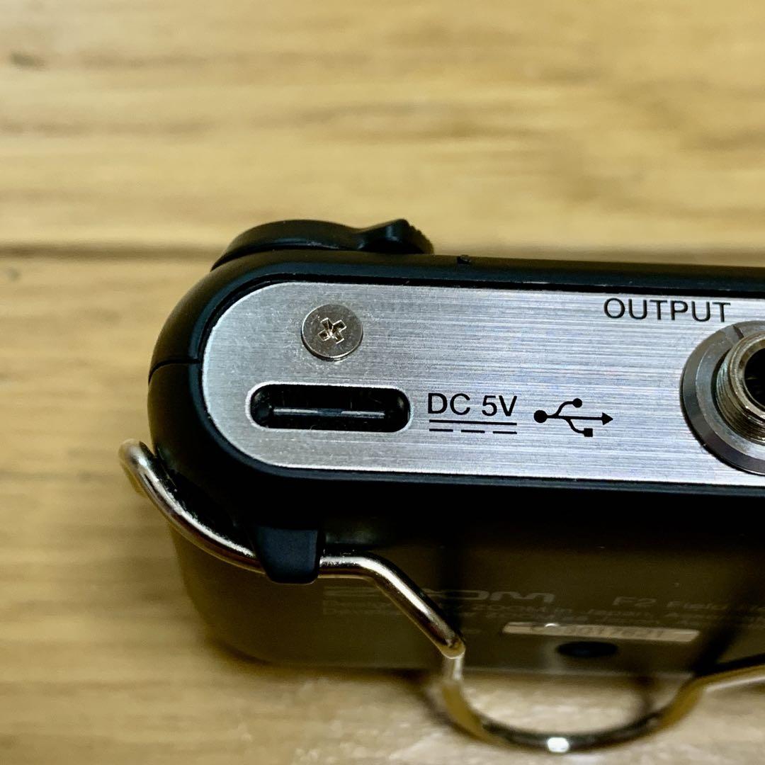 Zoom F2 Field Recorder (128GB MicroSD付き)