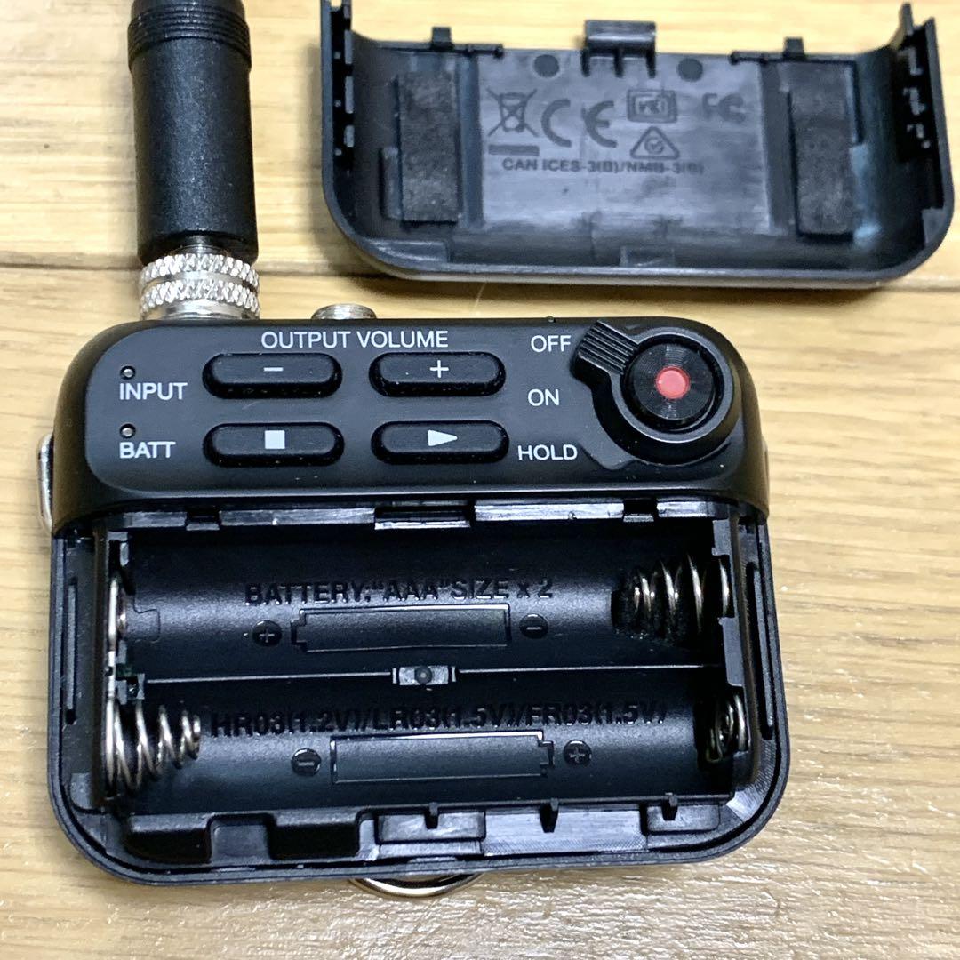 Zoom F2 Field Recorder (128GB MicroSD付き)