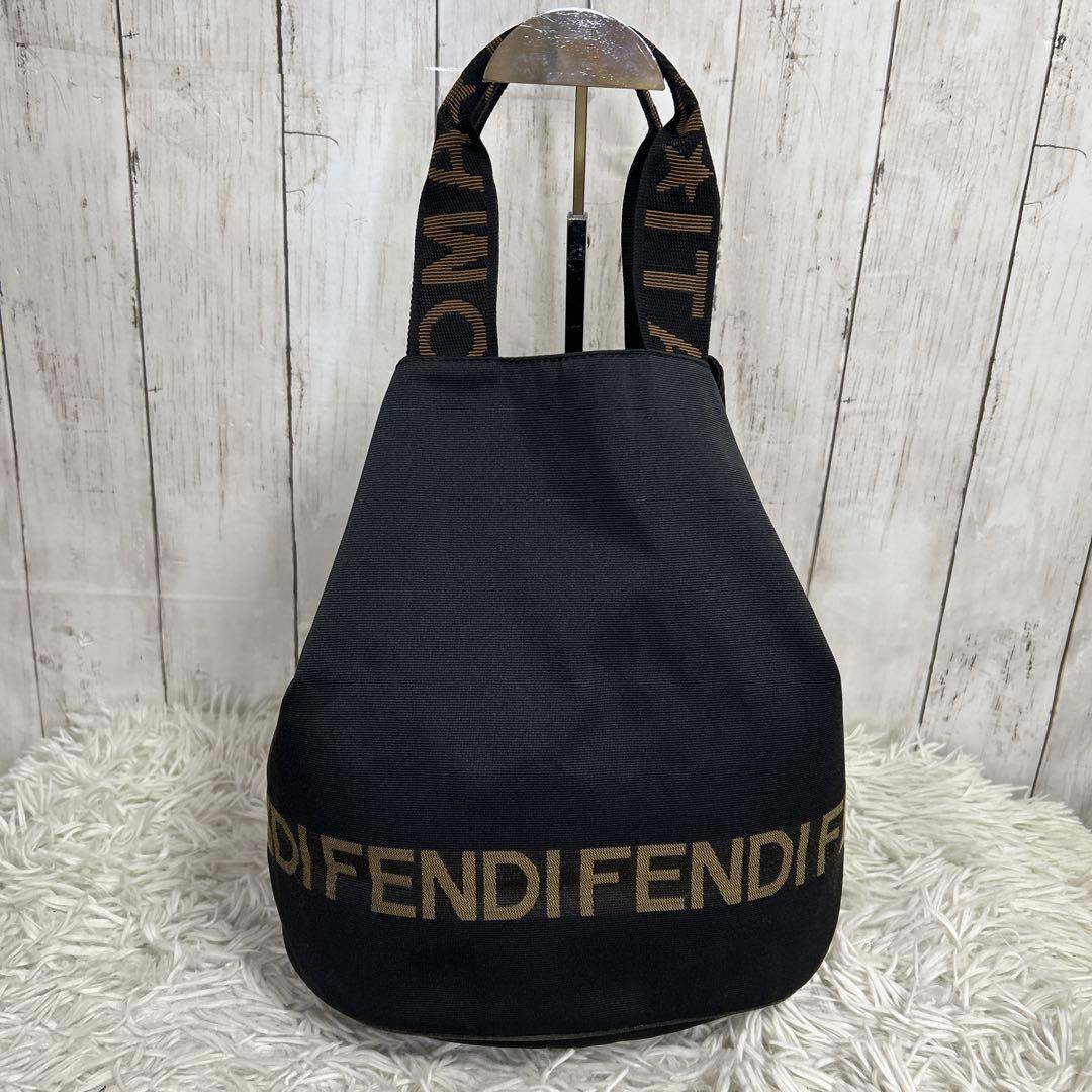 FENDI 2way ハンドバッグ　ナイロン　ロゴ　ブラック　トートバッグ　変形