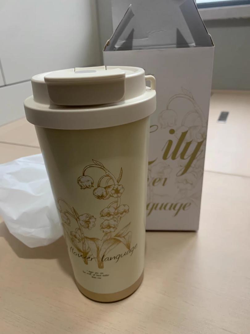 花柄クリーム色タンブラー 約400ml 箱付き