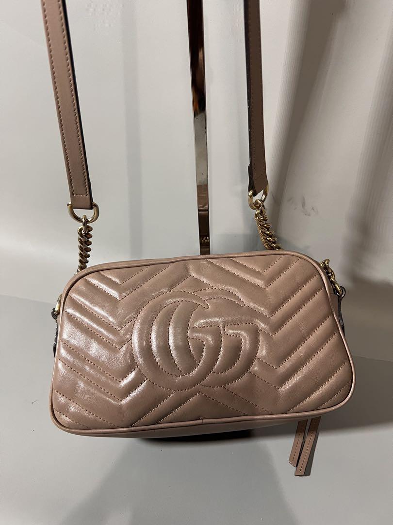 GUCCI ベージュ キルティング ショルダーバッグ
