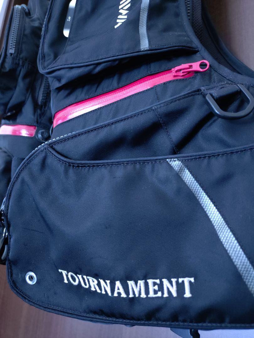 ダイワ TOURNAMENT  フローティングベスト 黒  size L