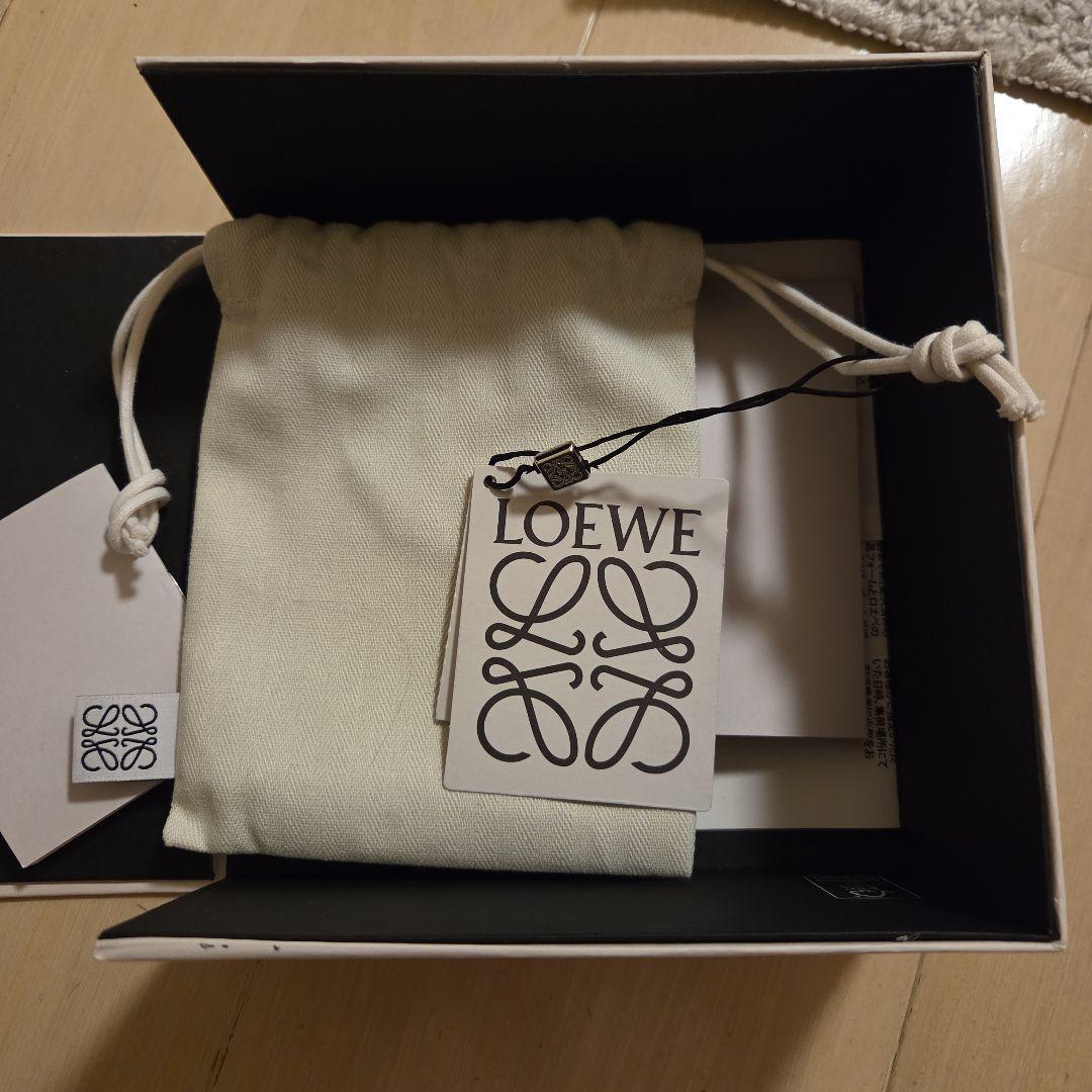 LOEWE黒 レザー 三つ折り財布