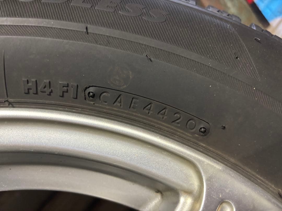 スタッドレス 4本セット ブリジストン ブリザック VRX2 215/60R16