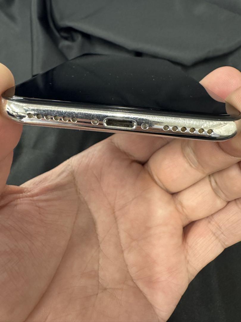 Apple iPhone X シルバー 64G