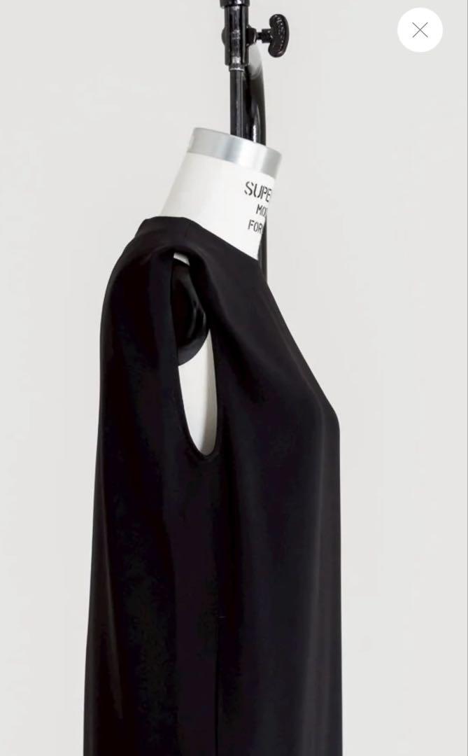 新品未使用　イマテリアル　i'mmatereal ノースリーブワンピース　黒