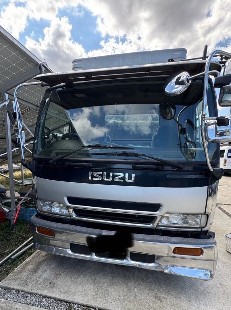 ISUZU ダンプトラック シルバー/ブラック