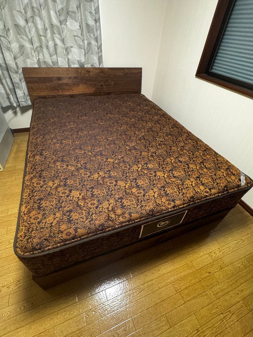 天然木総無垢ベッドフレーム ウォールナット サータポスチャーベーシック7.7Serta WWW_OLIVIERBERNSTEIN_COM