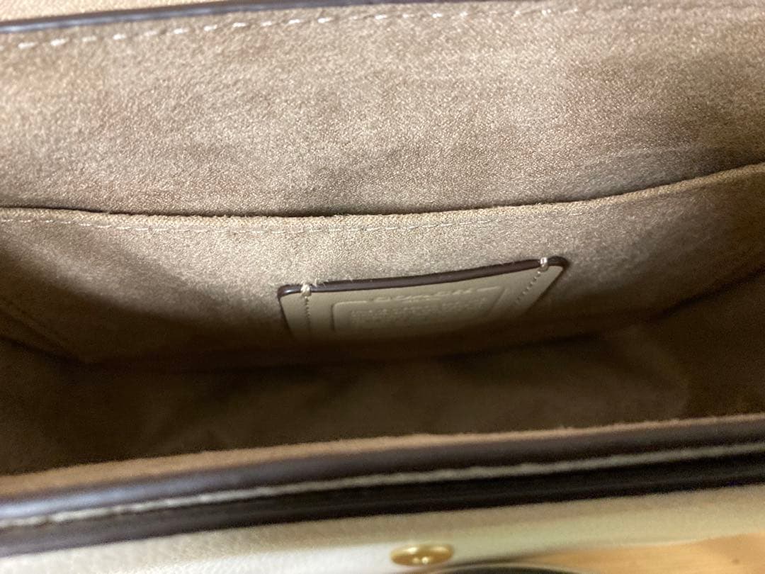 コーチ 2023年 福袋 ショルダーバック ホワイト 消費税無し 63.0%OFF