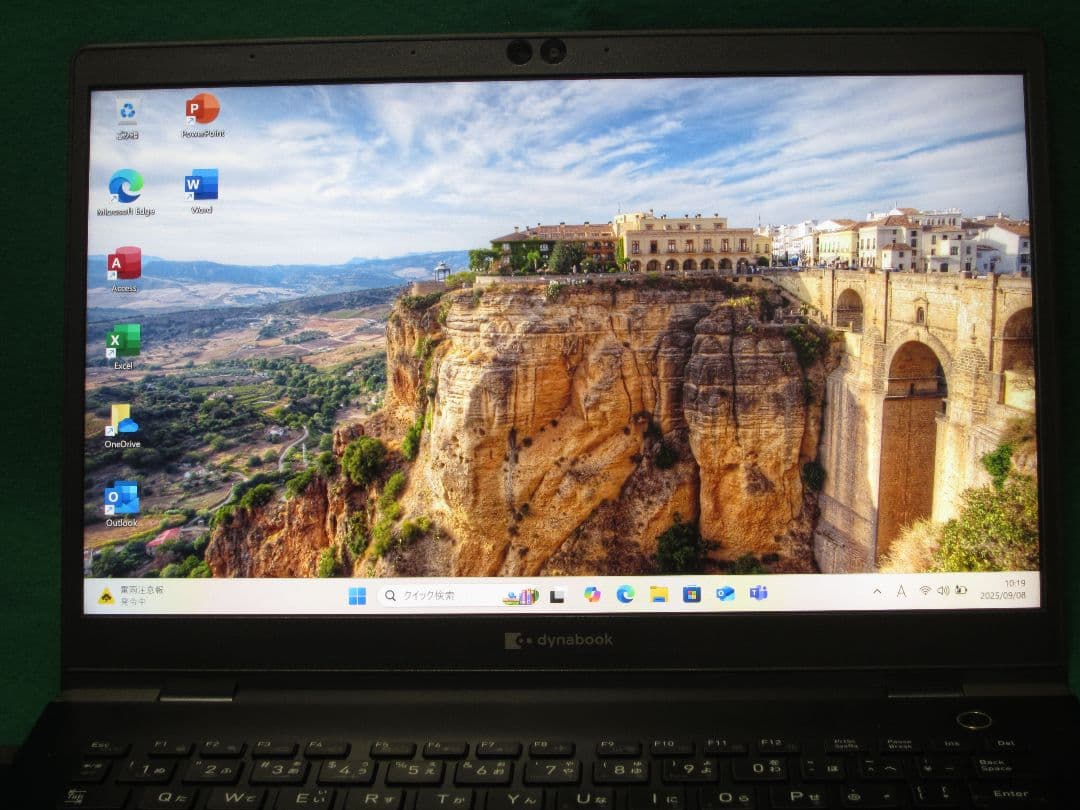 Toshiba dynabook G83/FR 少し難点 Toshiba dynabook G83/FR 少し難点 - メルカリ