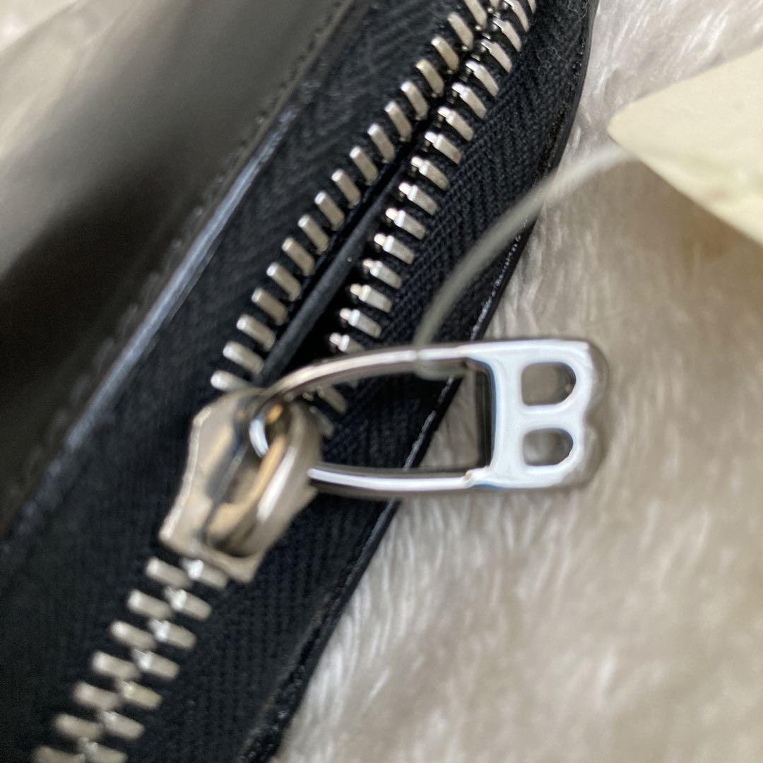 新品未使用　BALLY クラッチバッグ　イタリア製　レザー　タグ付き　黒