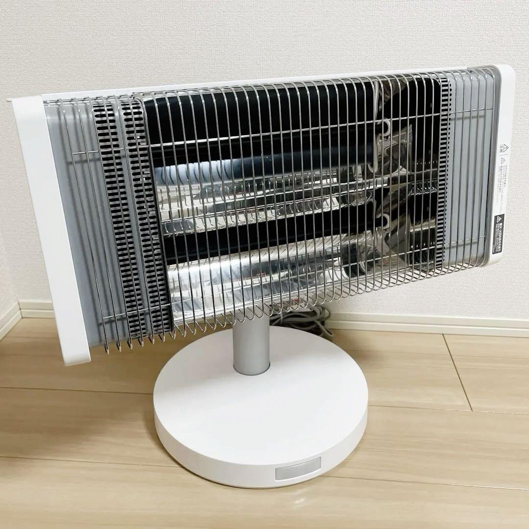 美品 2022年製　DAIKIN 遠赤外線暖房機　ERFT11ZS セラムヒート