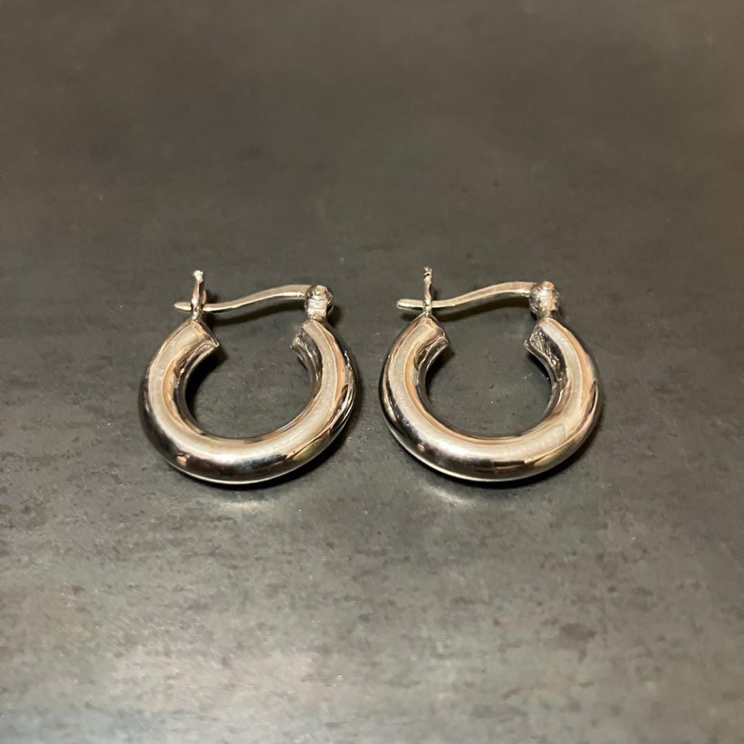 定率割引 西日本 SILVER925 SIMPLE HOOP EARRINGS/シルバー/ピアス - メルカリ アクセサリー