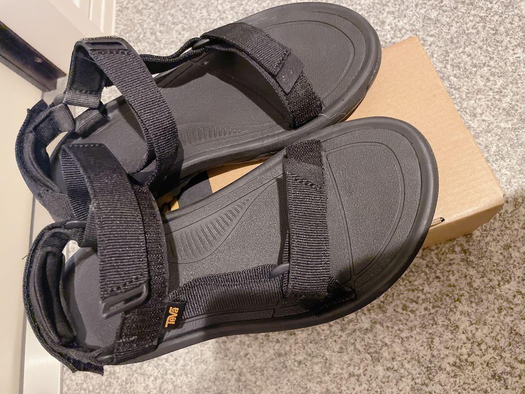 TEVA サンダル ハリケーン24センチ