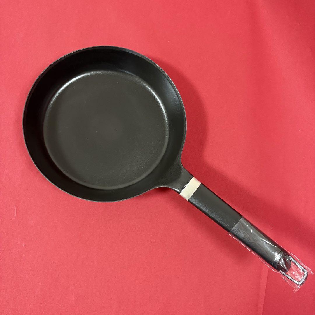 【新品】バーミキュラ フライパン 20cm &専用ステンレス蓋　セット